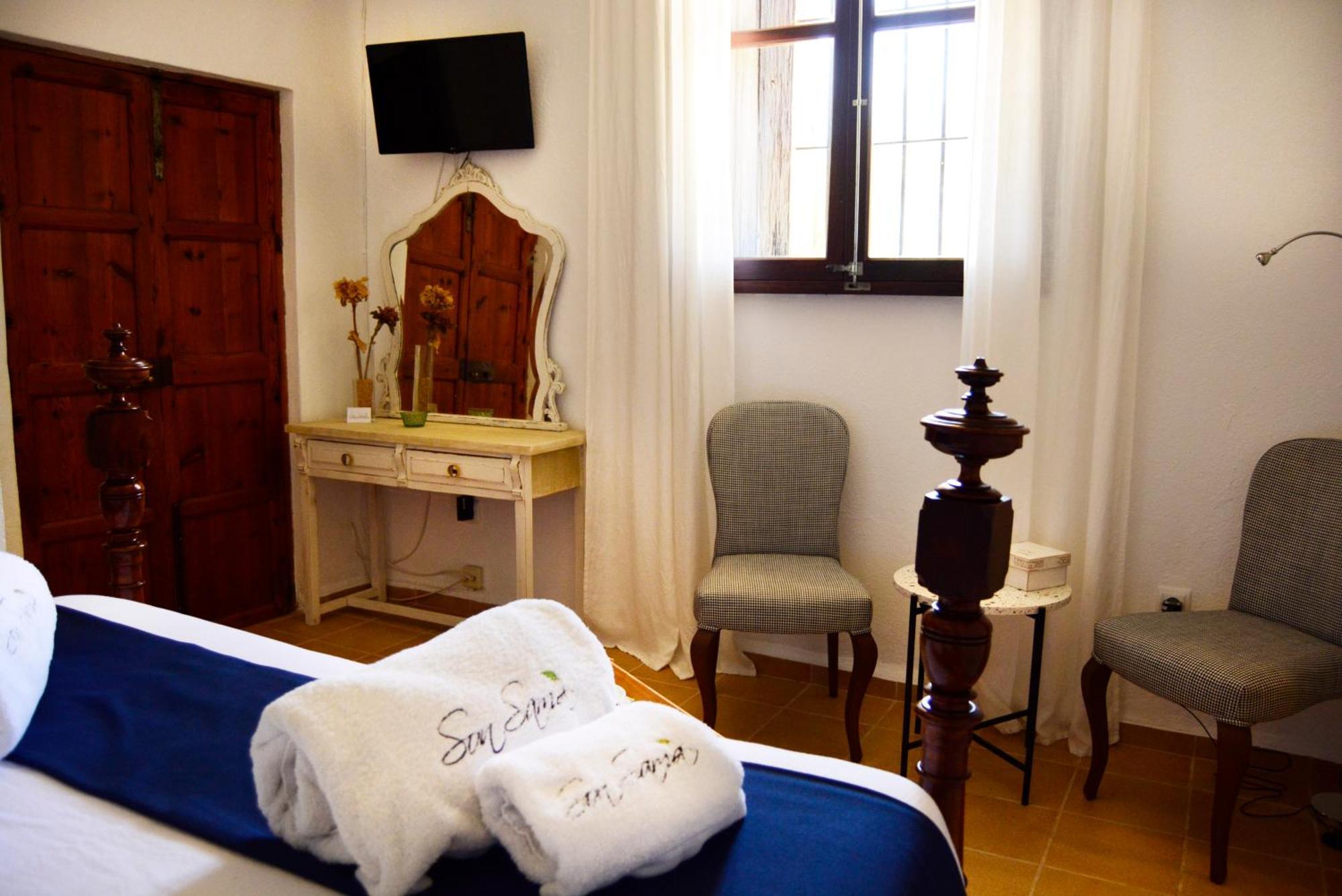 Agroturisme Son Sama Llucmajor  Room photo